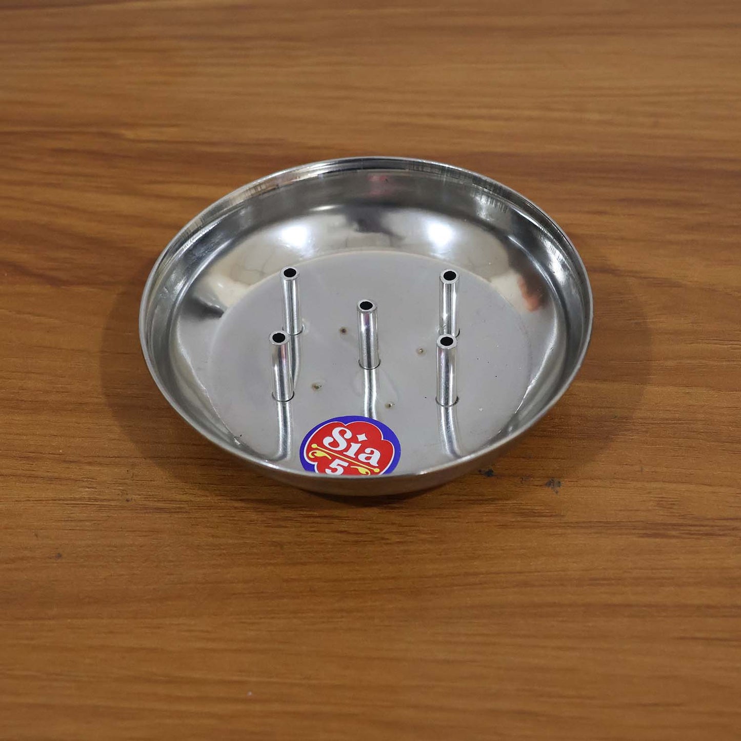 Compact steel agarbatti holder