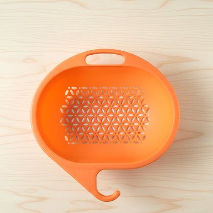Hook handle kitchen strainer