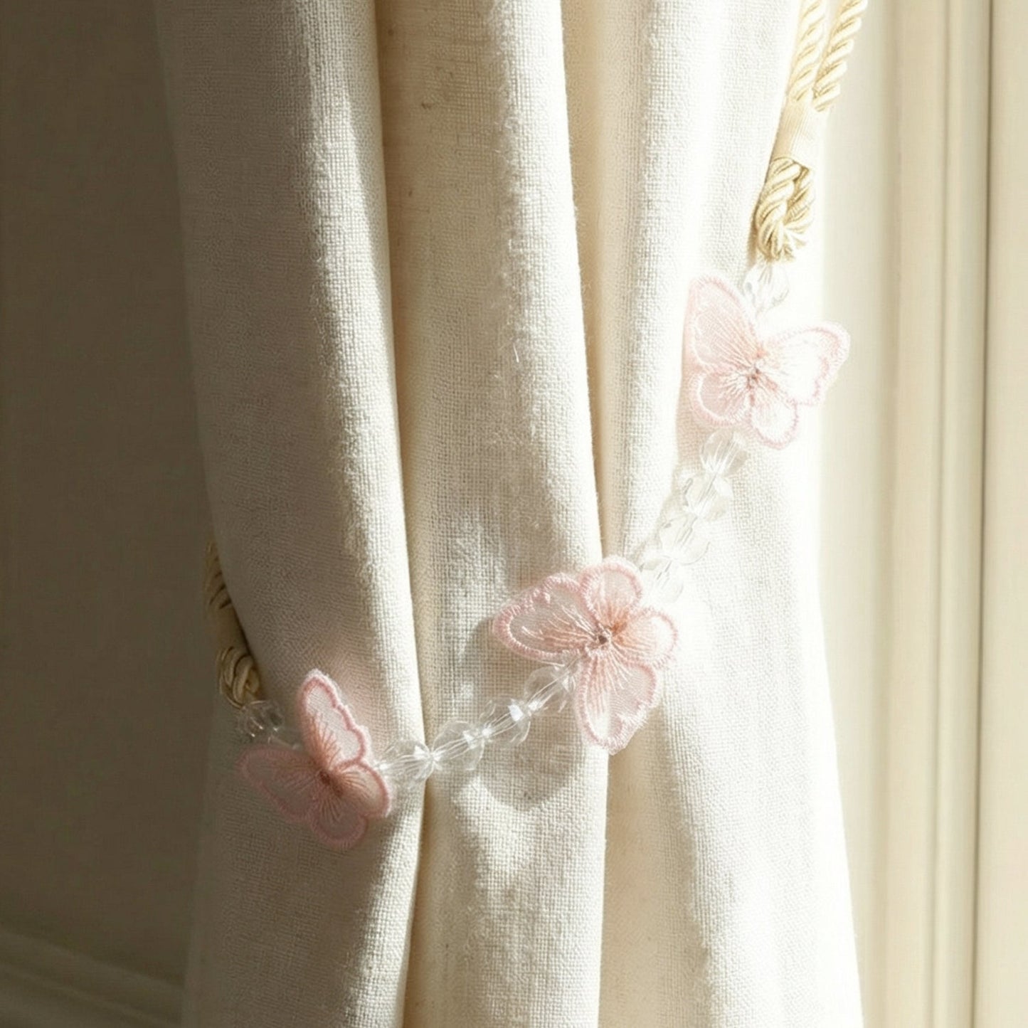 Premium beaded curtain strap