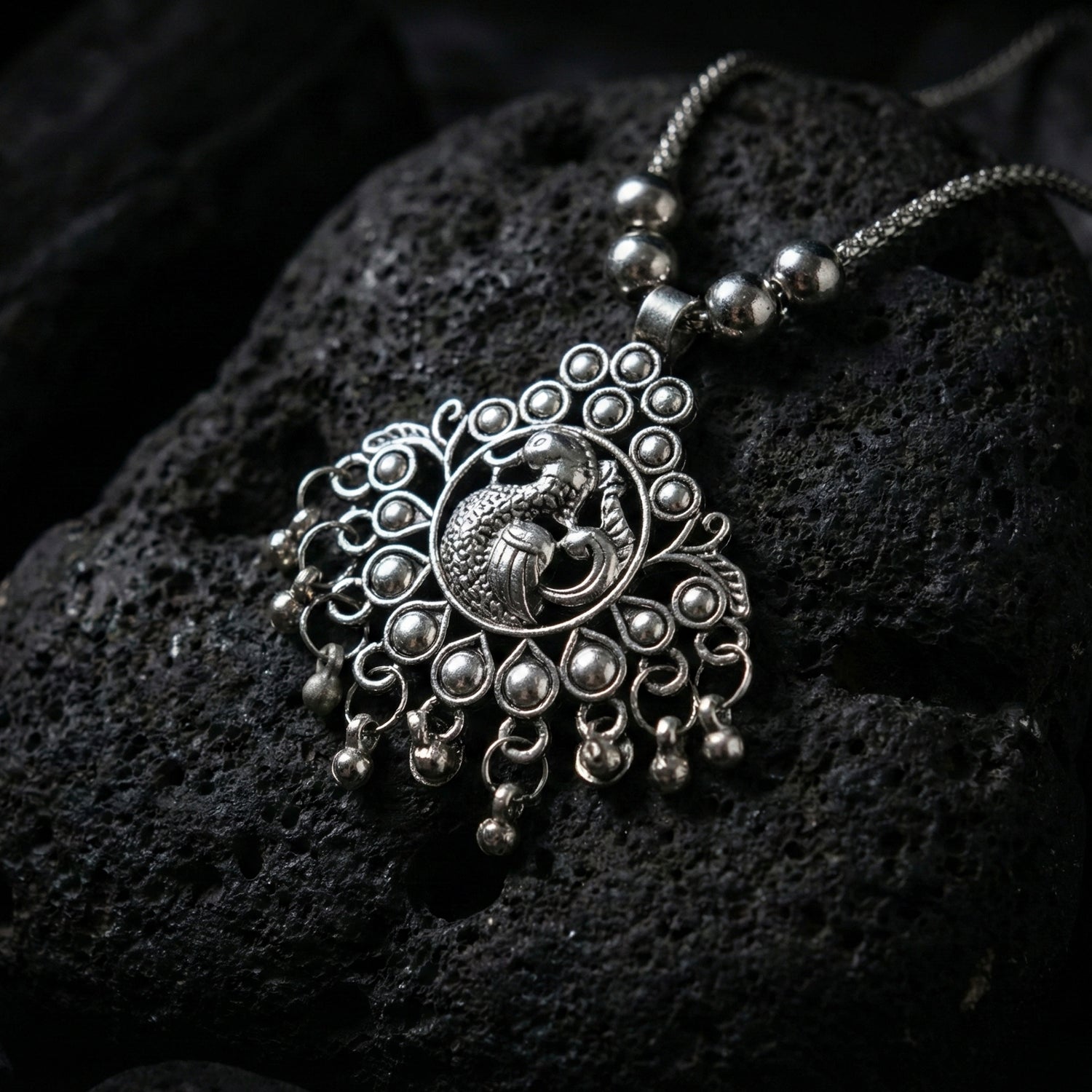 Tribal pendant necklace 