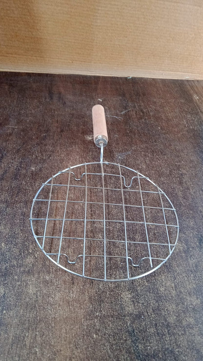 Kitchen Round Stainless Steel Roaster Papad Jali, Barbecue Grill with Wooden Handle