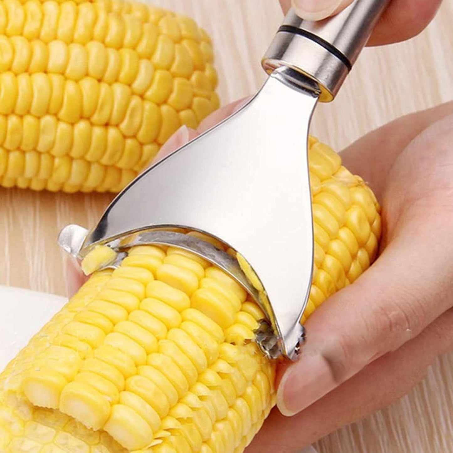 Sharp blade peeler