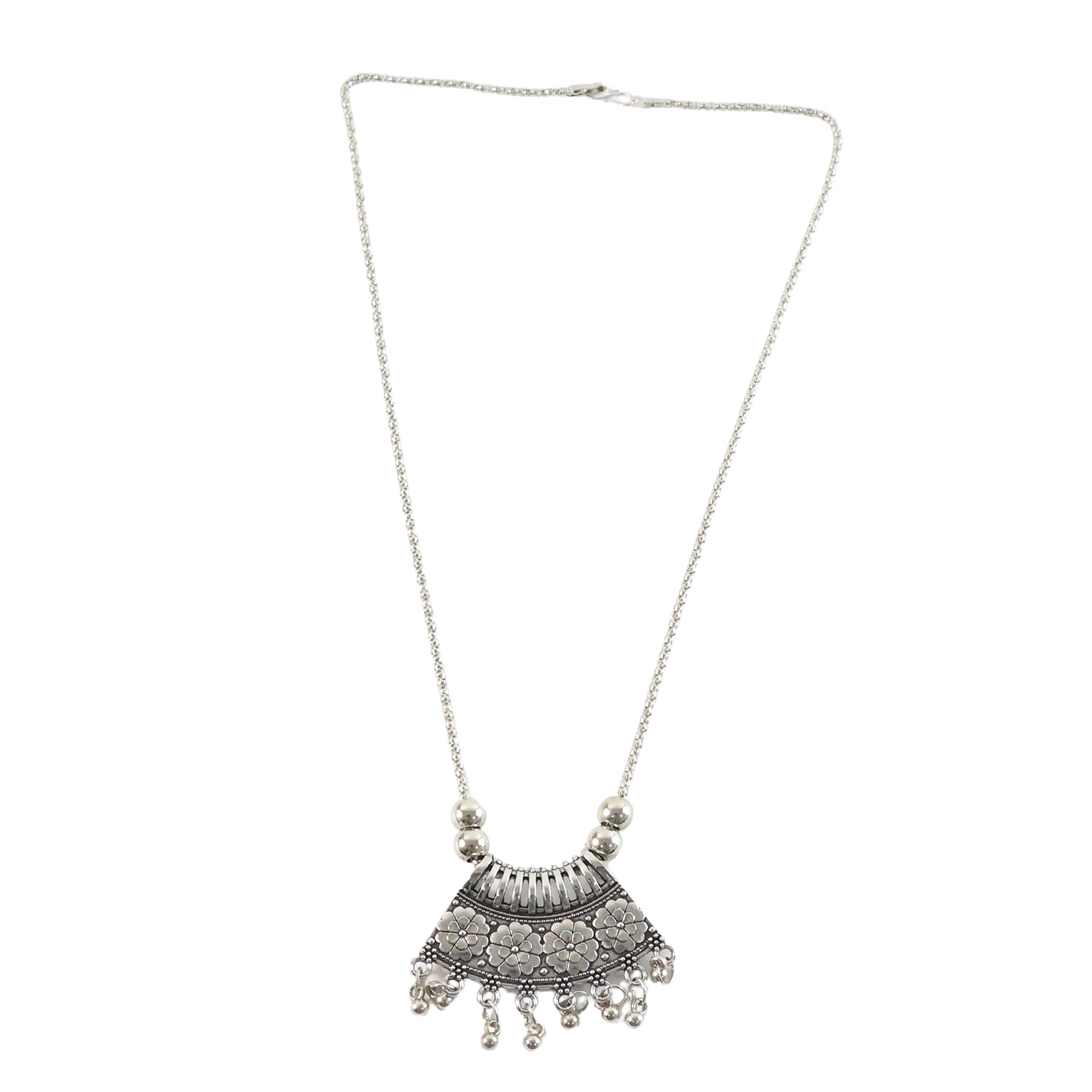 Traditional chandelier pendant        
