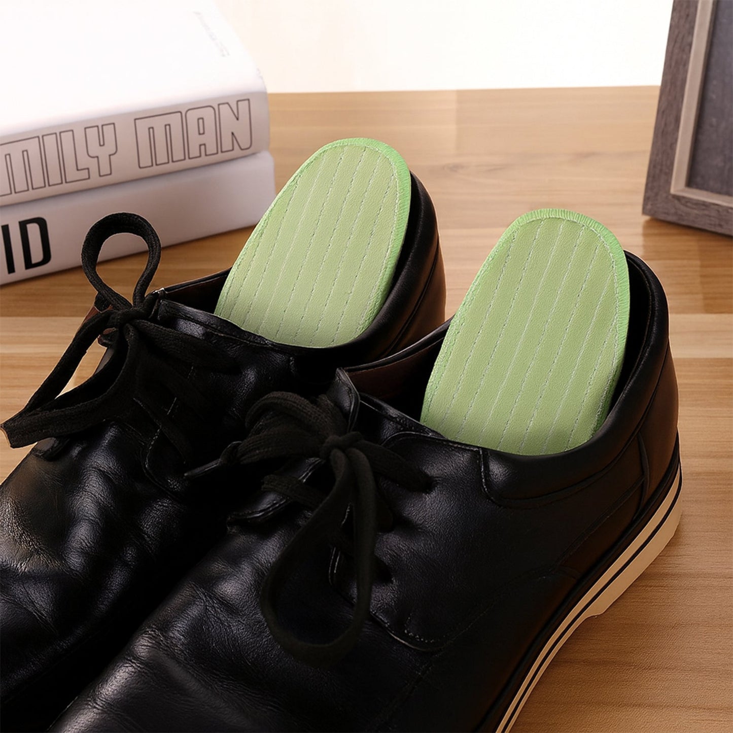 Shock-absorbing insoles for men size 42