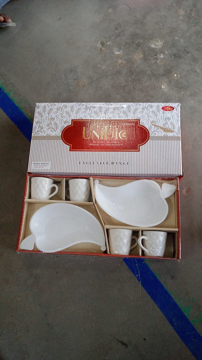 Unibic Ceramic Tea Cups With Plastic Leaf Shape tray / Platter (6 Pcs Set)
